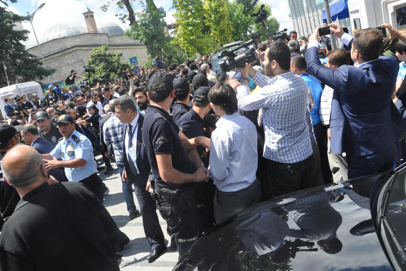 Cenaze töreninde Kılıçdaroğlu’na tepki